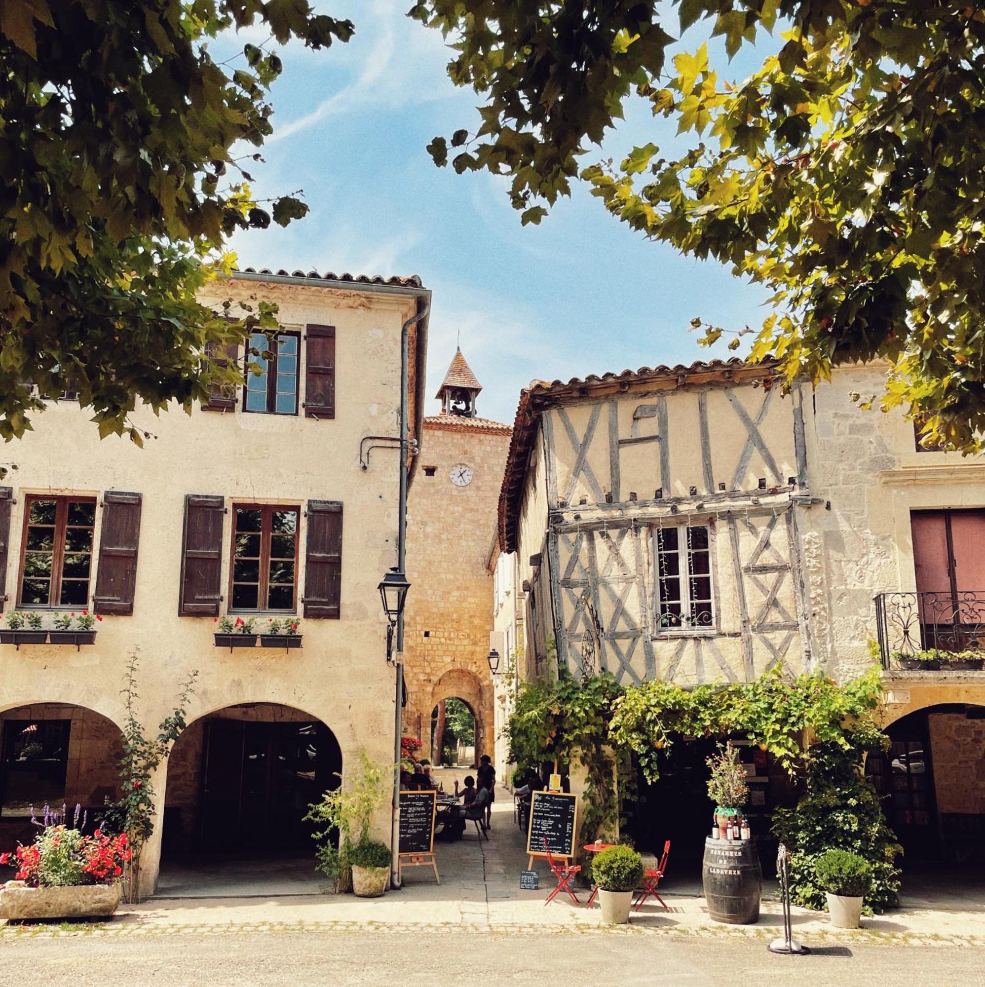 Petit Chateau Le Piot Bed & Breakfast Fleurance Eksteriør bilde