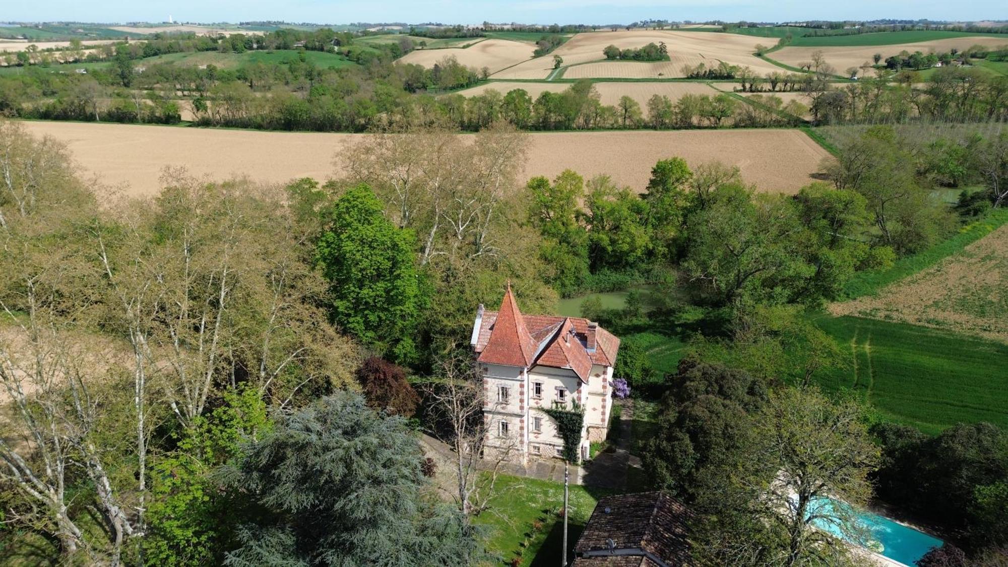 Petit Chateau Le Piot Bed & Breakfast Fleurance Eksteriør bilde